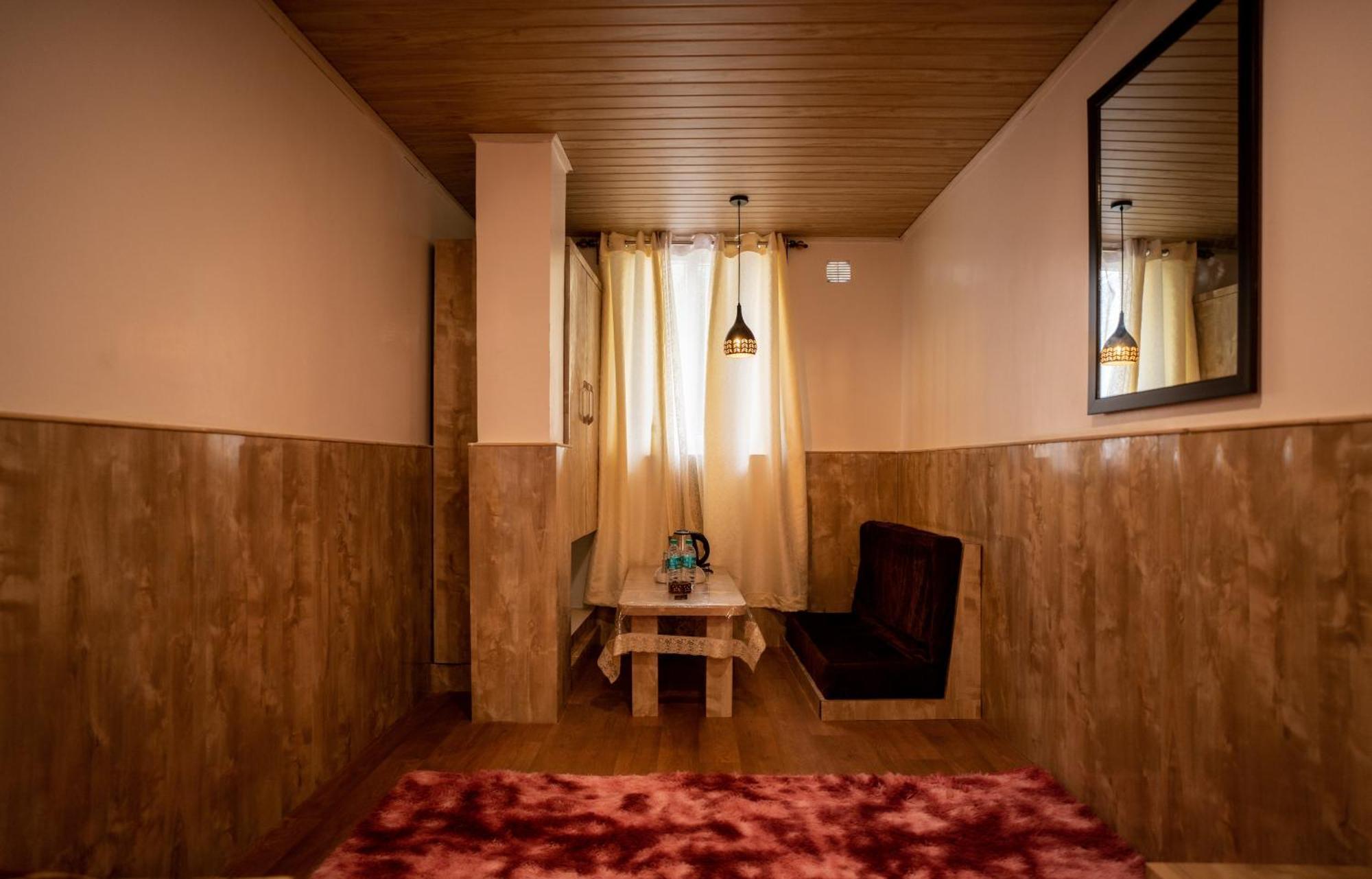 Darjeeling Guest House Deluxe Exterior photo