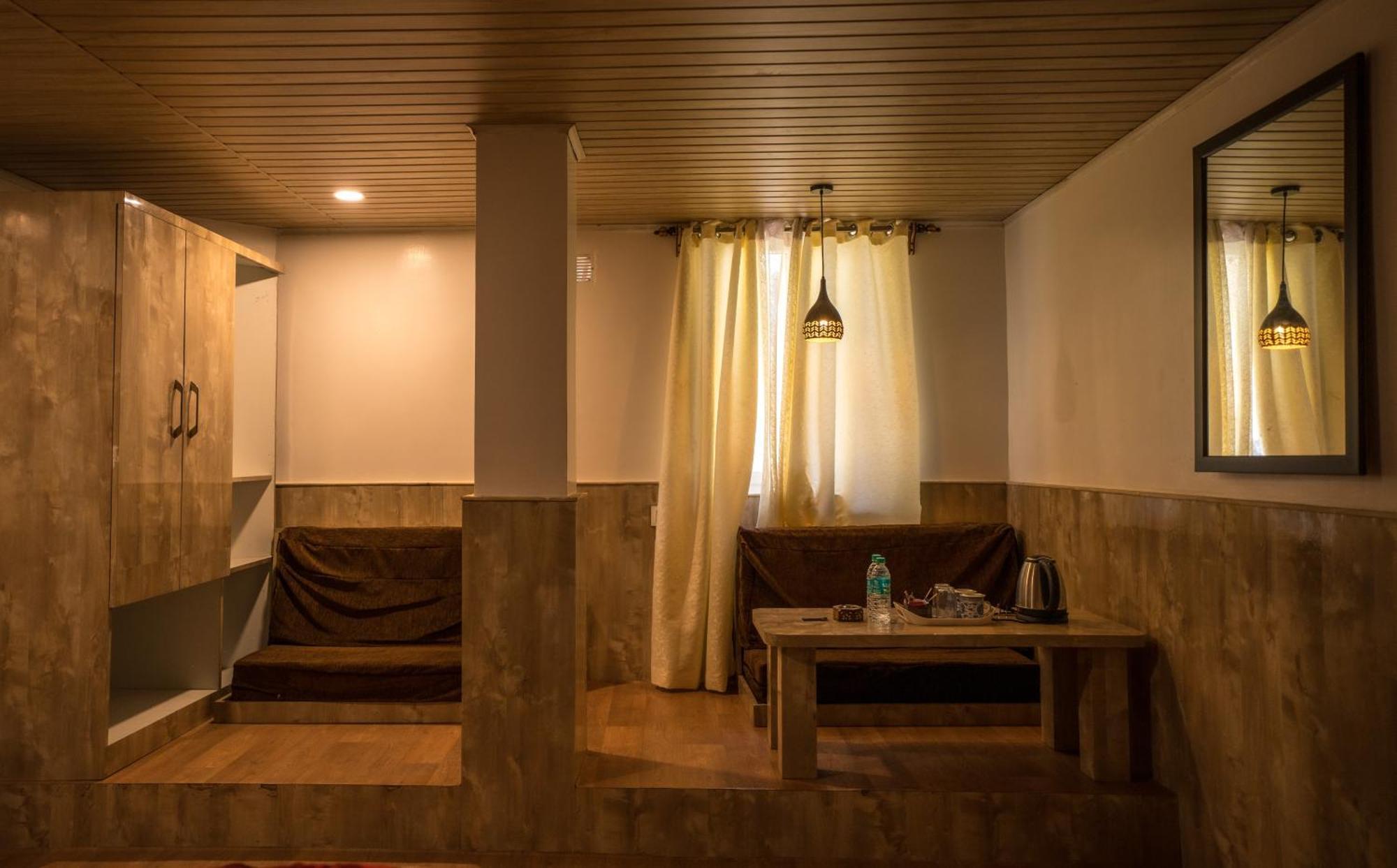 Darjeeling Guest House Deluxe Exterior photo